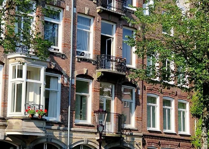 Canal House The Tannery 4*