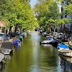 Canal House The Tannery 4*